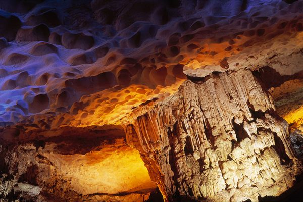 Grotte baie Halong